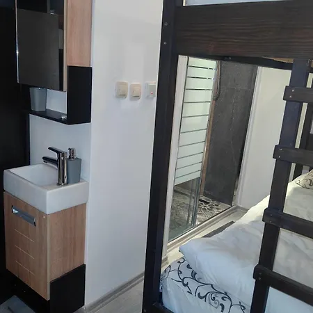 Prespa Penthouse 公寓